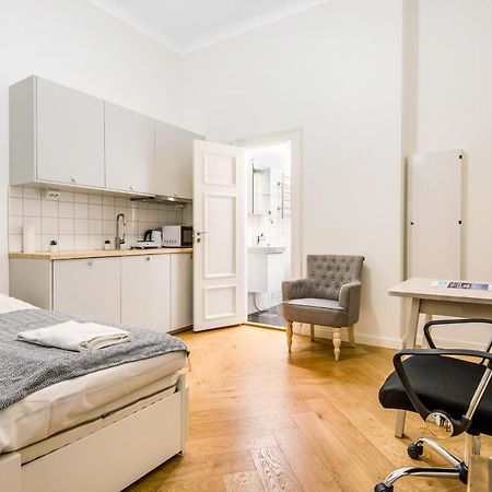 Pieni Roobertinkatu Big 13 Apartment Хелзинки Екстериор снимка